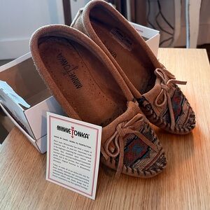 Minnetonka Tan Moccasins with Geometric Design